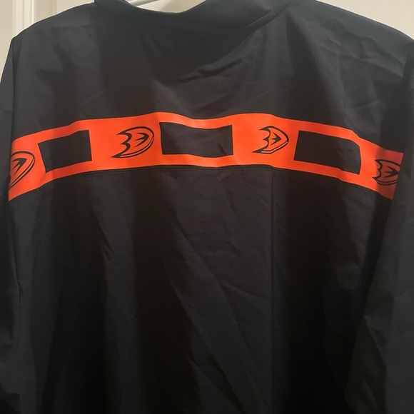 NWT Adidas Anaheim Ducks LS 1/4 Zip Black Orange GH5401 Sweatshirt Men's Size XL - Picture 6 of 6